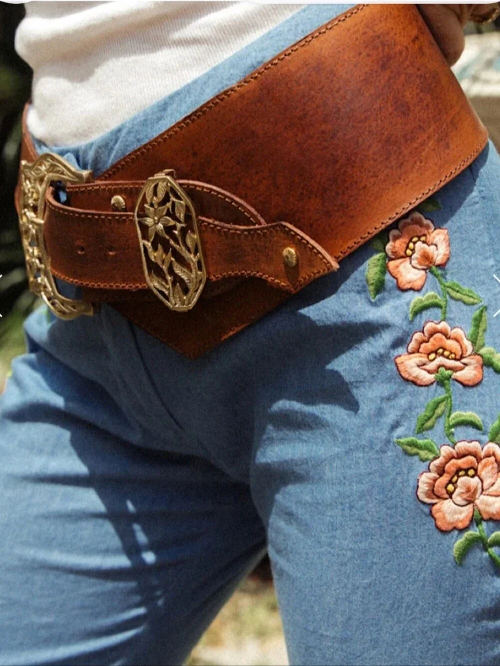 Chasing Unicorns Leather & Brass Flower Belt ✨🌸